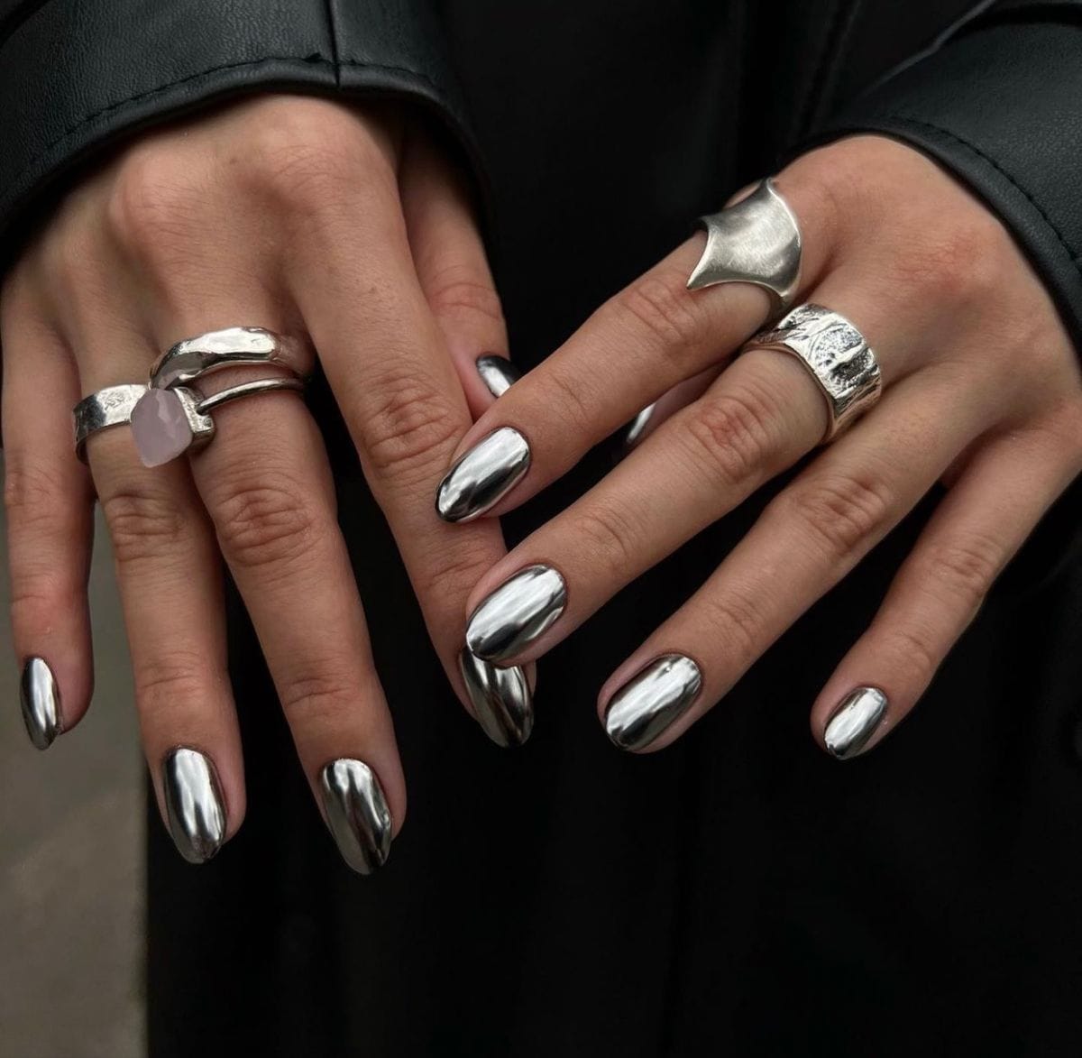 Unhas Cromadas: Novidade Metalizada que Transforma Suas Nail Arts